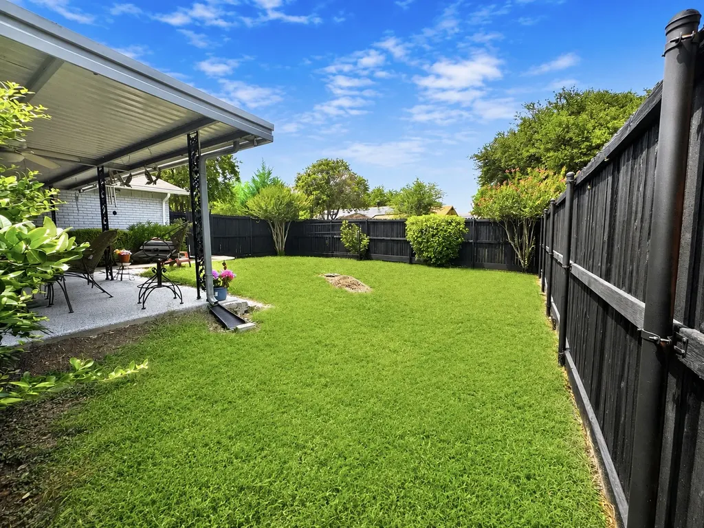 8633 Baumgarten Drive Dallas TX 75228