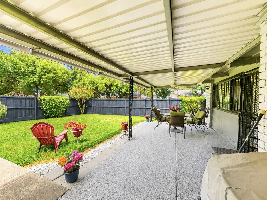 8633 Baumgarten Drive Dallas TX 75228
