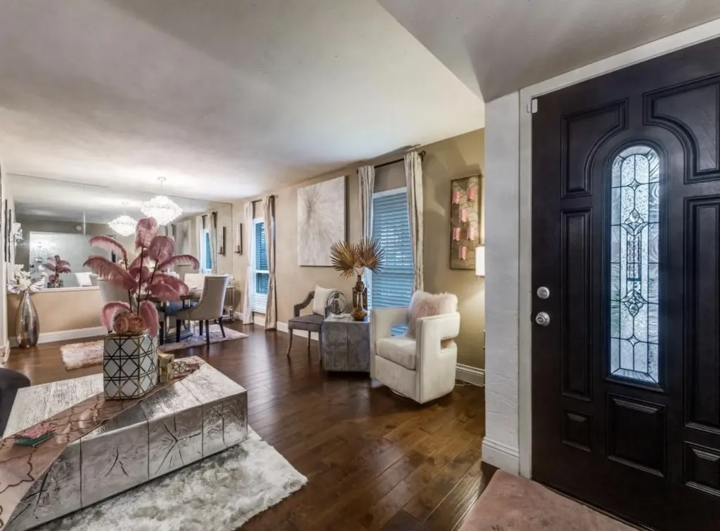 8633 Baumgarten Drive Dallas TX 75228