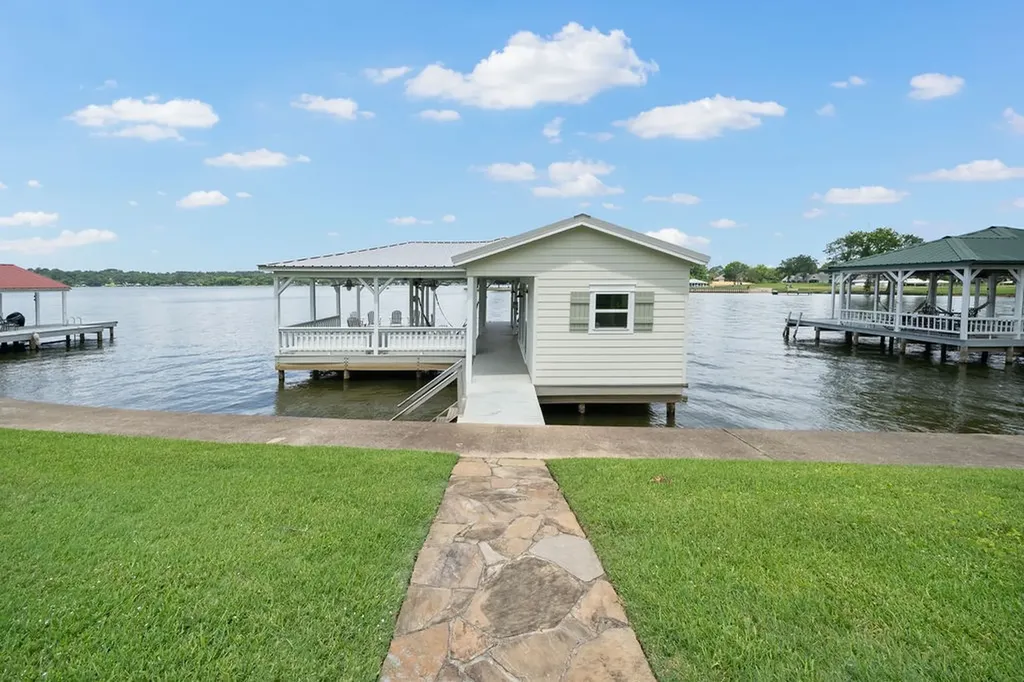 120 Marina Drive Bullard TX 75757