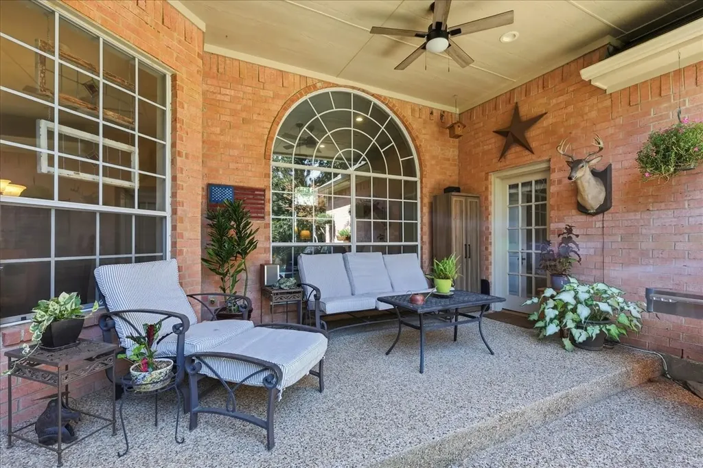 940 Creek Crossing Coppell TX 75019
