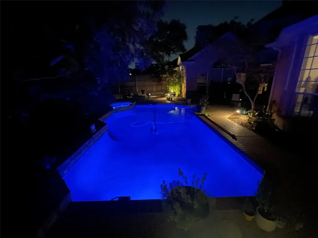 940 Creek Crossing Coppell TX 75019