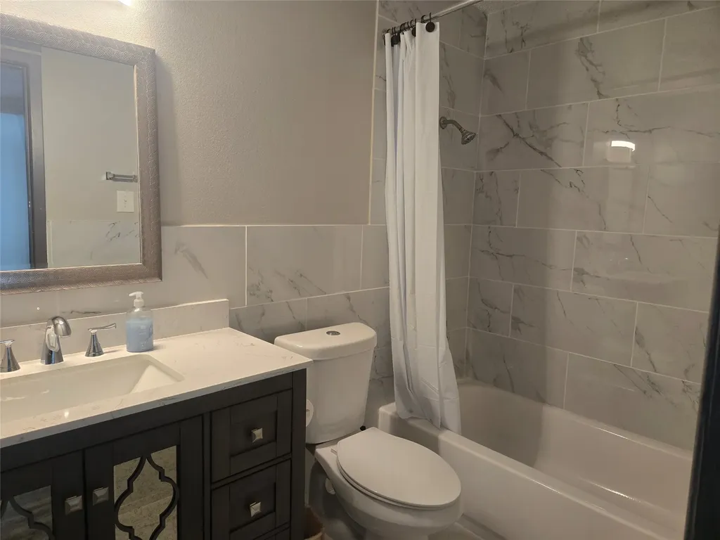 12484 Abrams Road Dallas TX 75243