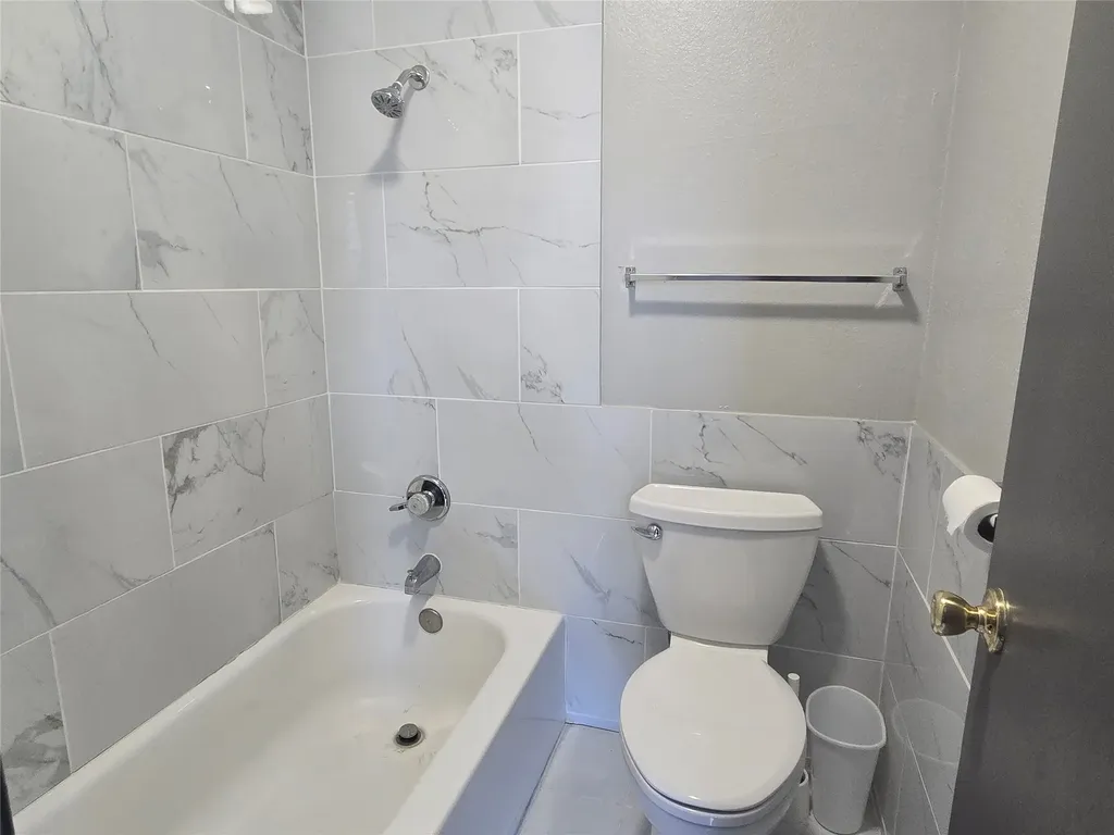 12484 Abrams Road Dallas TX 75243