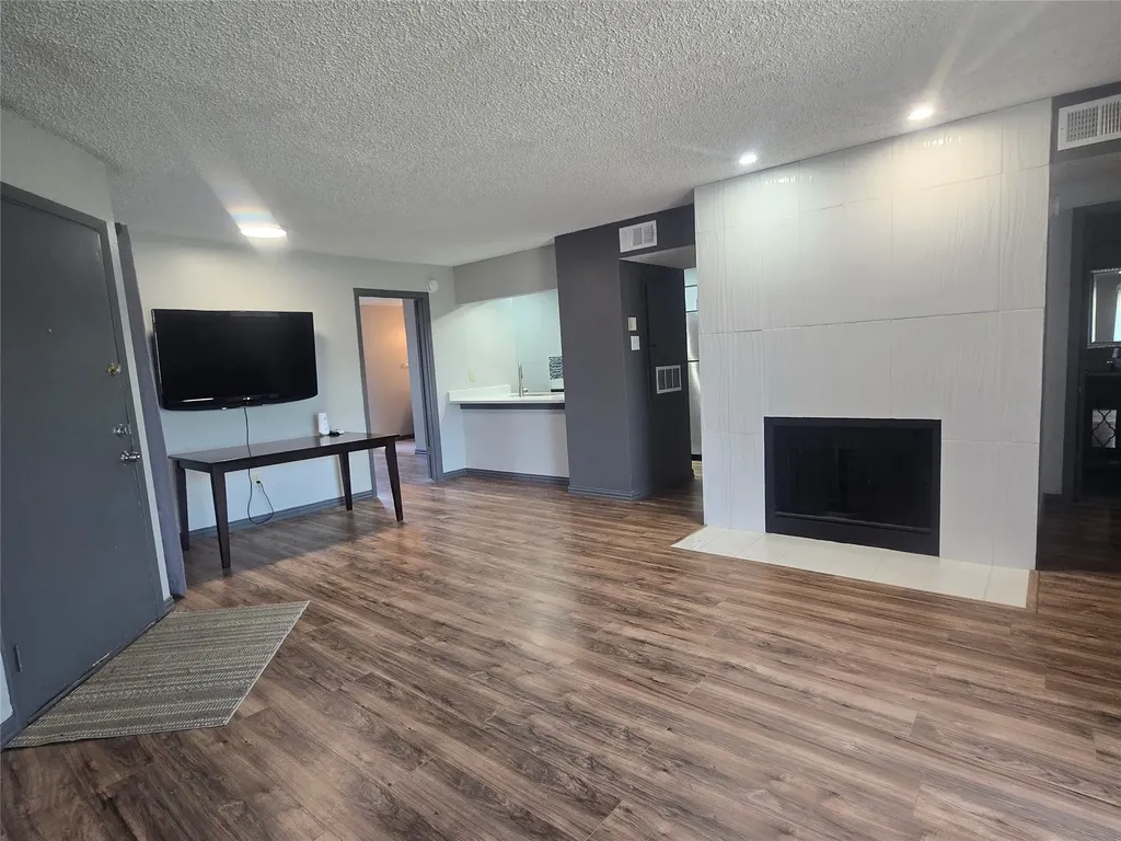 12484 Abrams Road Dallas TX 75243