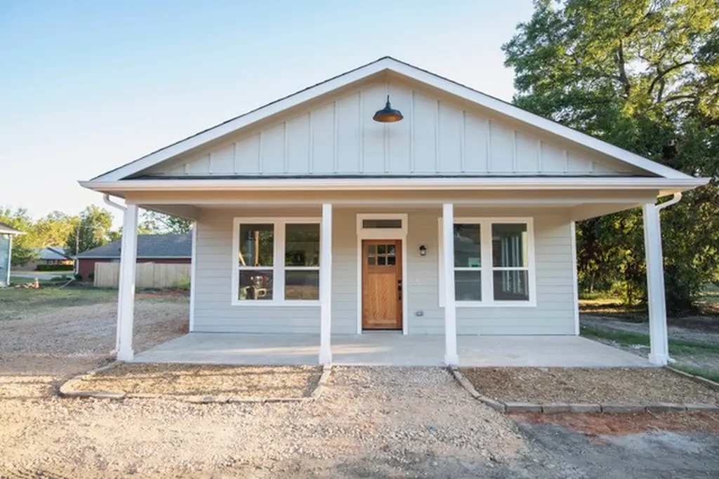 802 Walnut Street Honey Grove TX 75446