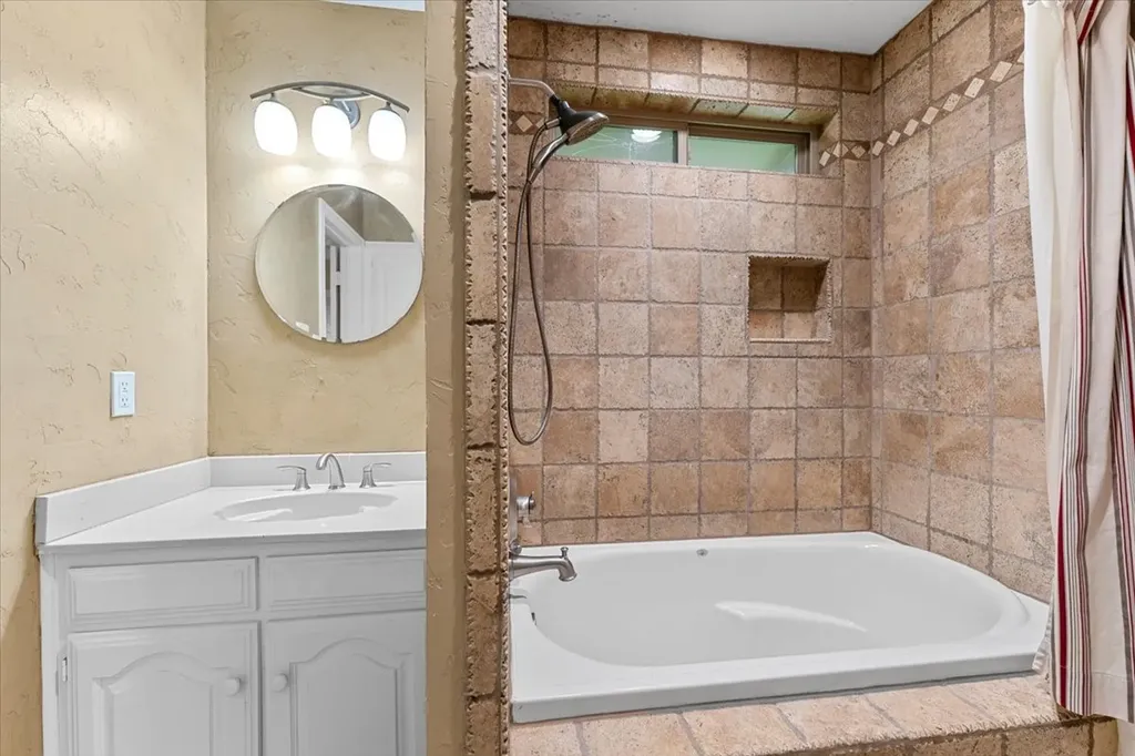 20 Timberline Drive Trophy Club TX 76262