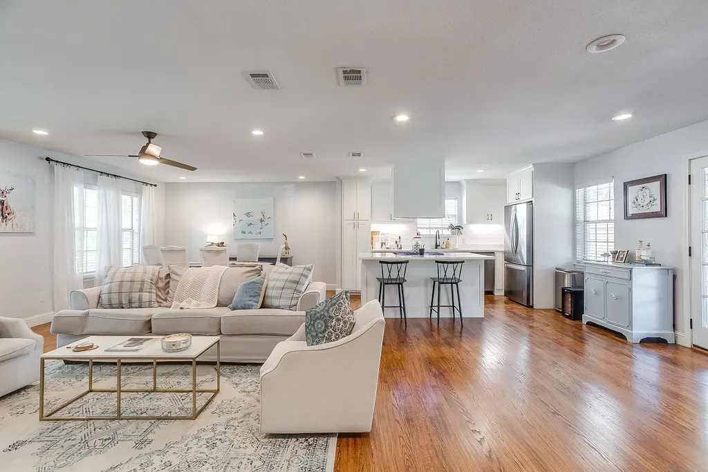 10023 Shadyview Drive Dallas TX 75238