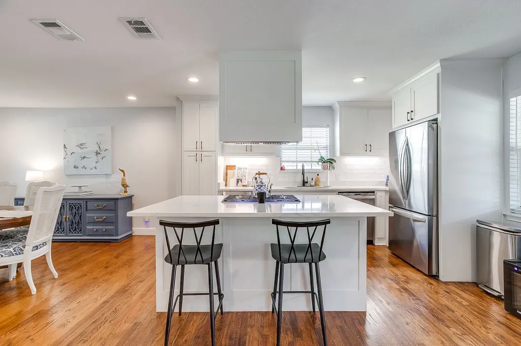 10023 Shadyview Drive Dallas TX 75238