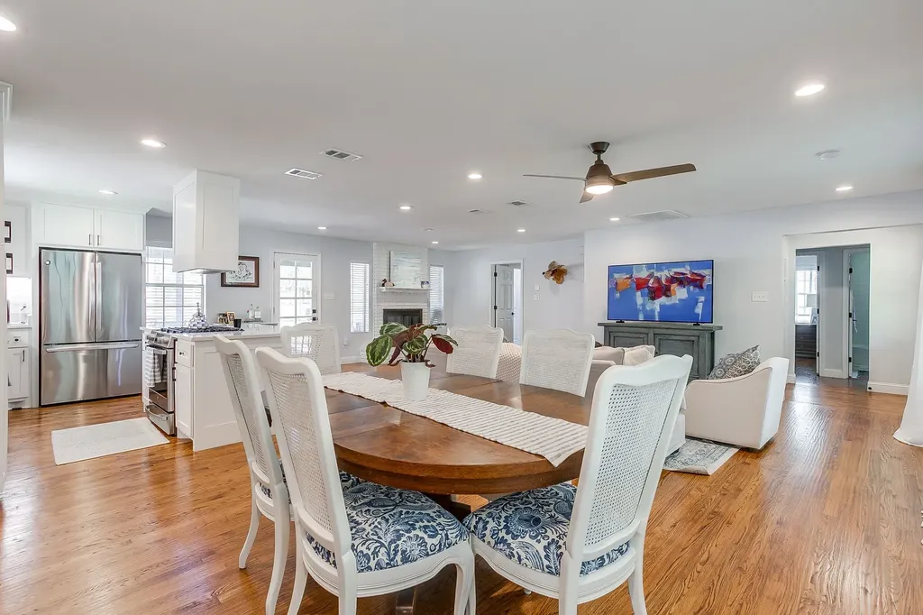 10023 Shadyview Drive Dallas TX 75238