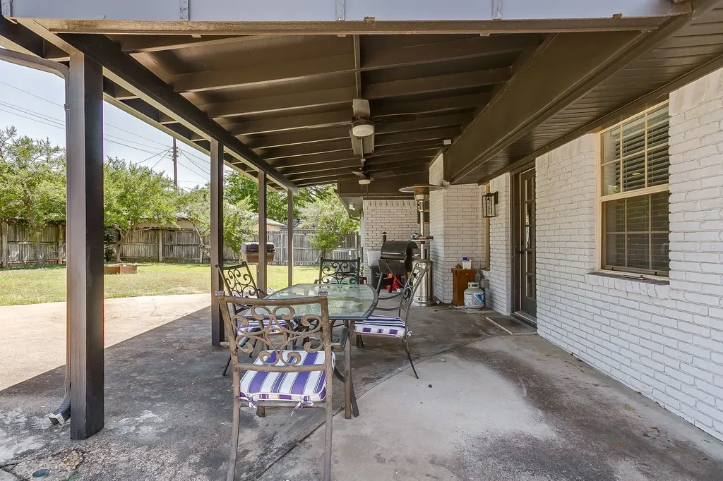 10023 Shadyview Drive Dallas TX 75238