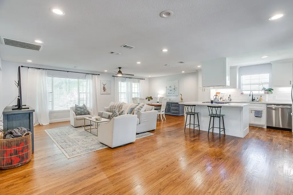 10023 Shadyview Drive Dallas TX 75238