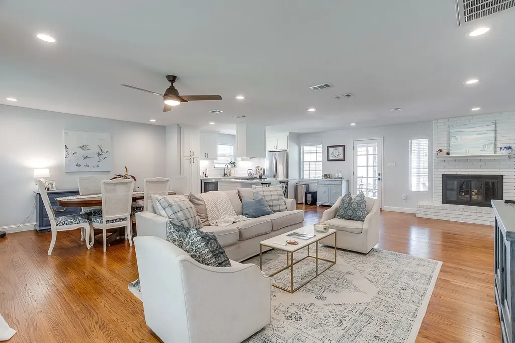 10023 Shadyview Drive Dallas TX 75238