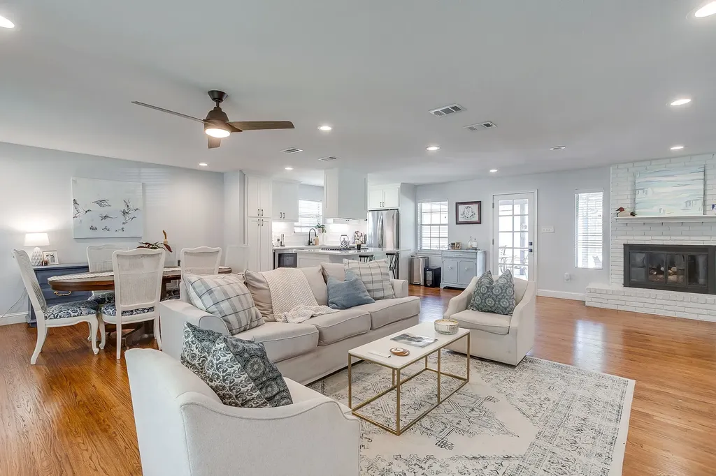 10023 Shadyview Drive Dallas TX 75238