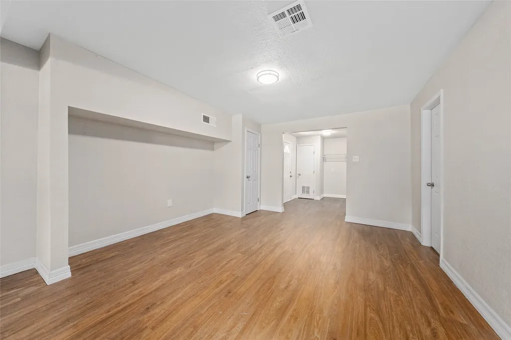 117 N Oak Street Lacy Lakeview TX 76705
