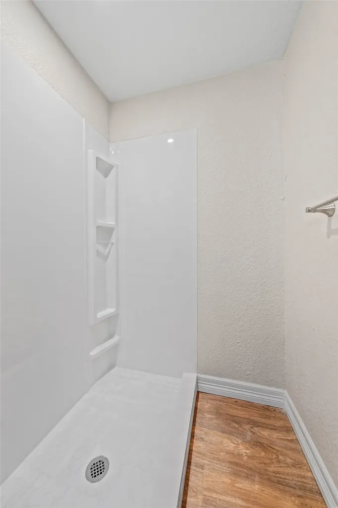 117 N Oak Street Lacy Lakeview TX 76705