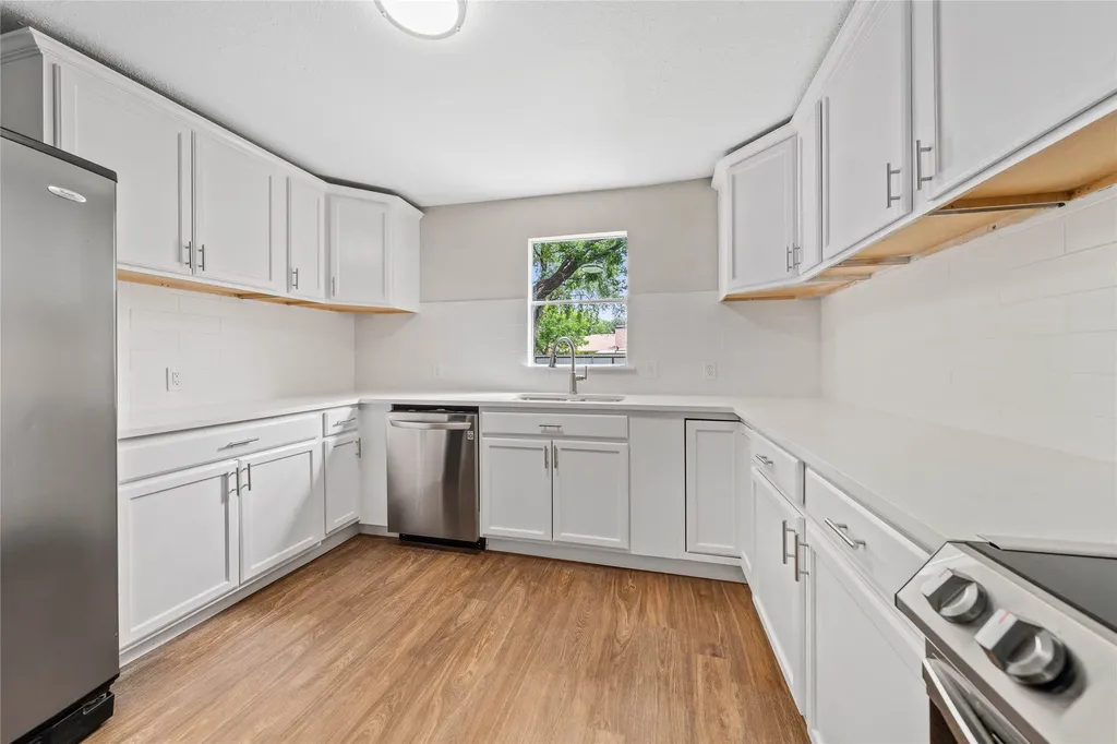 117 N Oak Street Lacy Lakeview TX 76705
