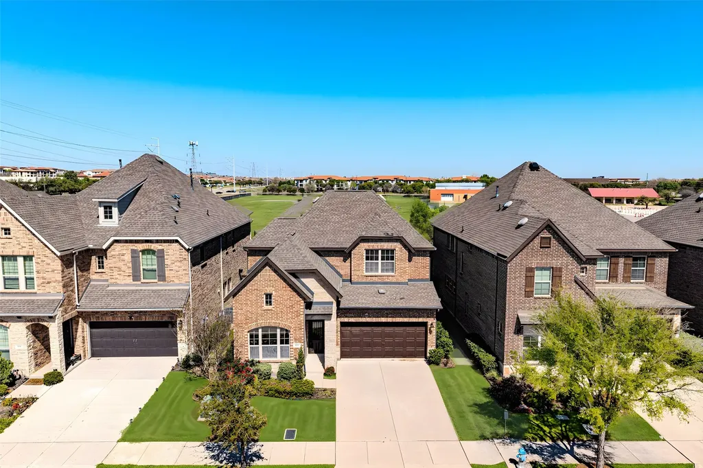 523 Paddock Way Irving TX 75039