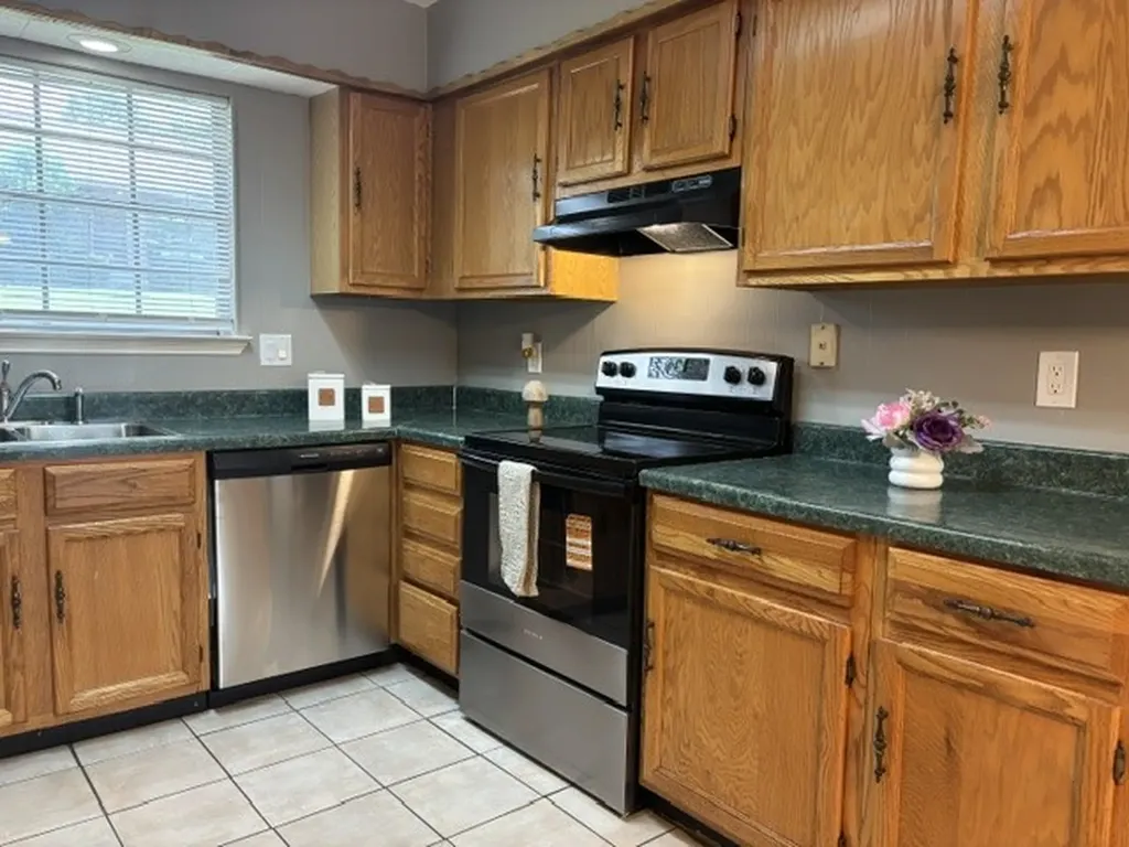 22 E Townhouse Lane Grand Prairie TX 75052