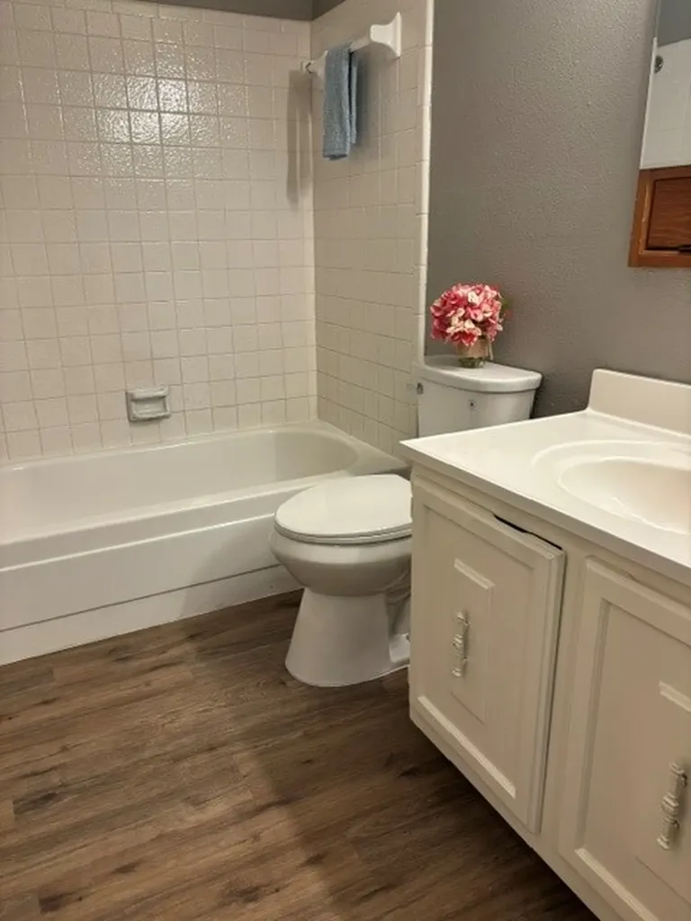 22 E Townhouse Lane Grand Prairie TX 75052