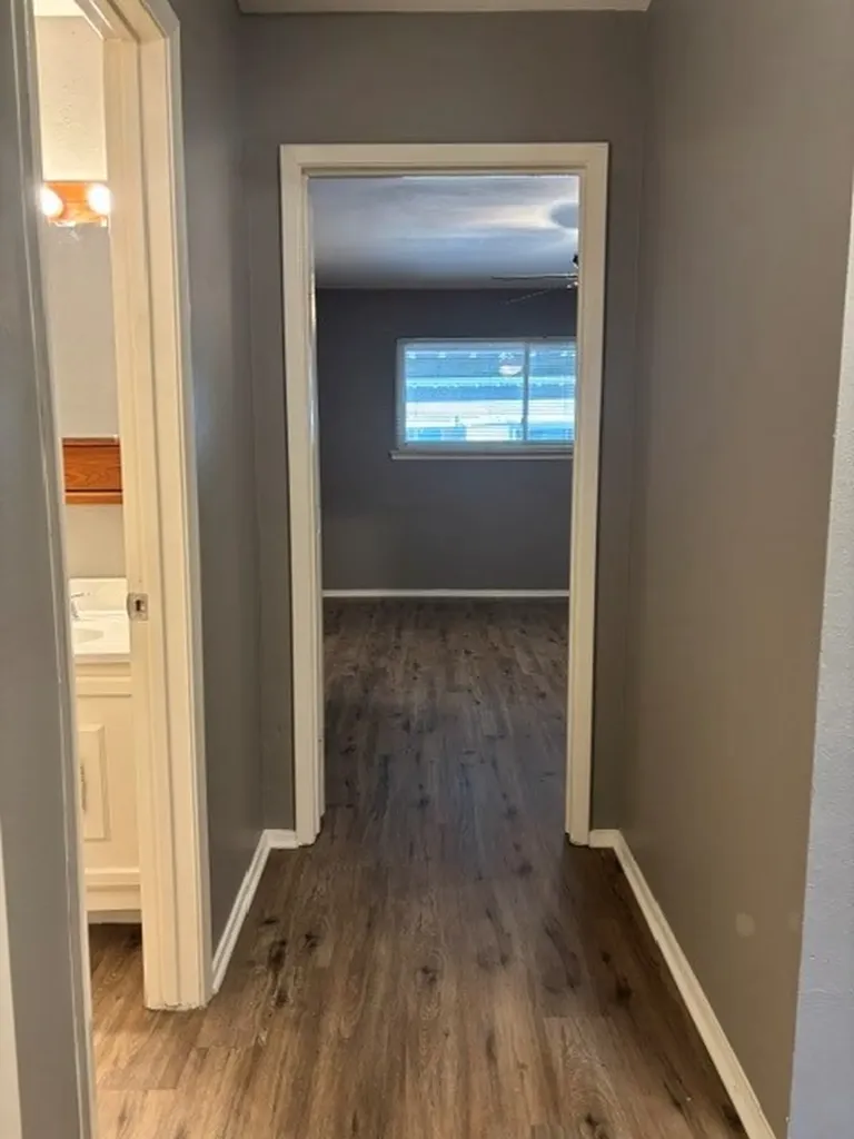 22 E Townhouse Lane Grand Prairie TX 75052