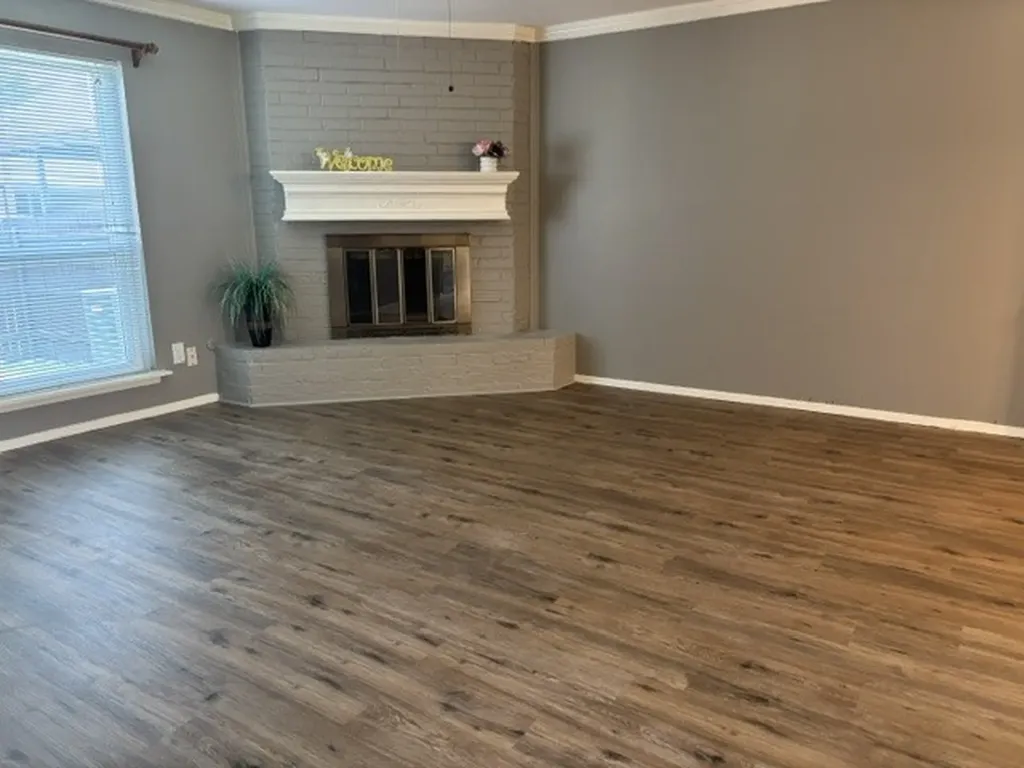 22 E Townhouse Lane Grand Prairie TX 75052