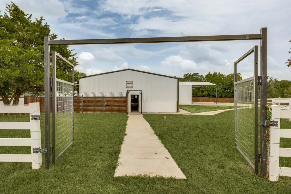 135 Shady Creek Lane Rockwall TX 75087