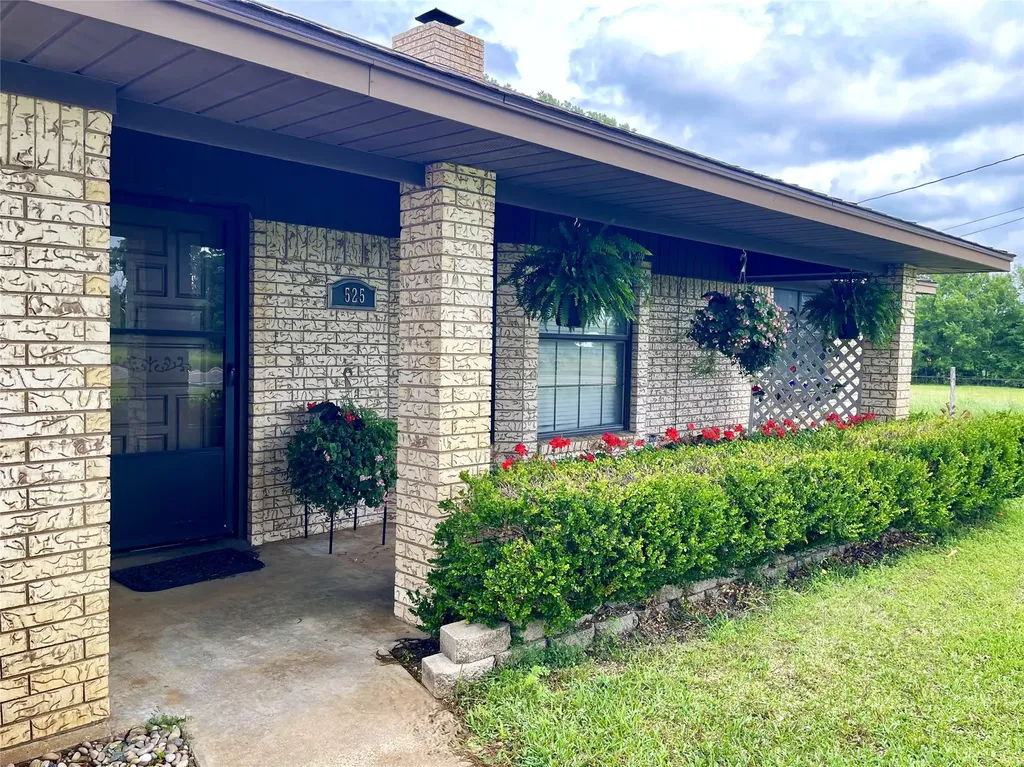 525 N Fm 80 N Streetman TX 75859