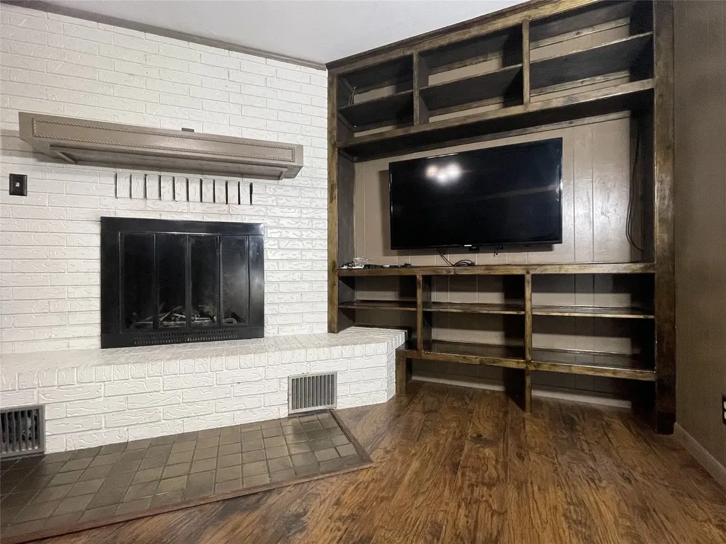 525 N Fm 80 N Streetman TX 75859