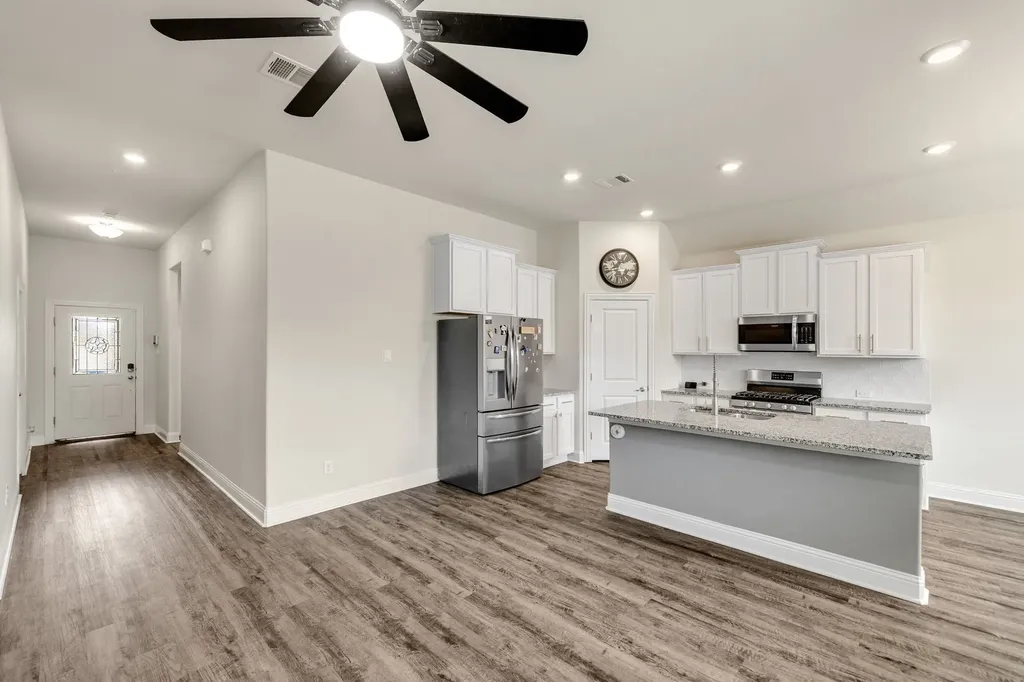2717 Ainsworth Road Aubrey TX 76227