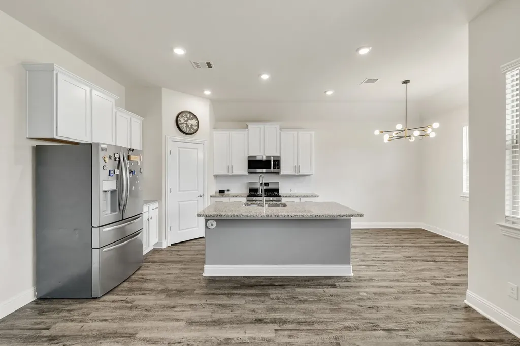 2717 Ainsworth Road Aubrey TX 76227