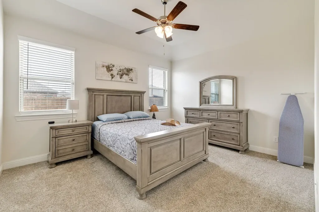 2717 Ainsworth Road Aubrey TX 76227
