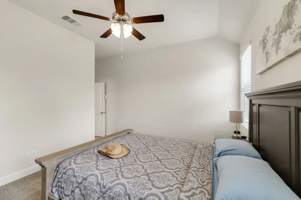 2717 Ainsworth Road Aubrey TX 76227