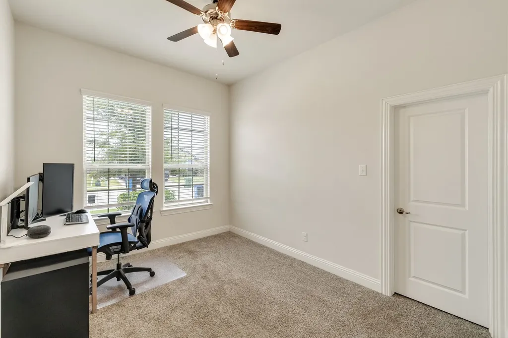 2717 Ainsworth Road Aubrey TX 76227