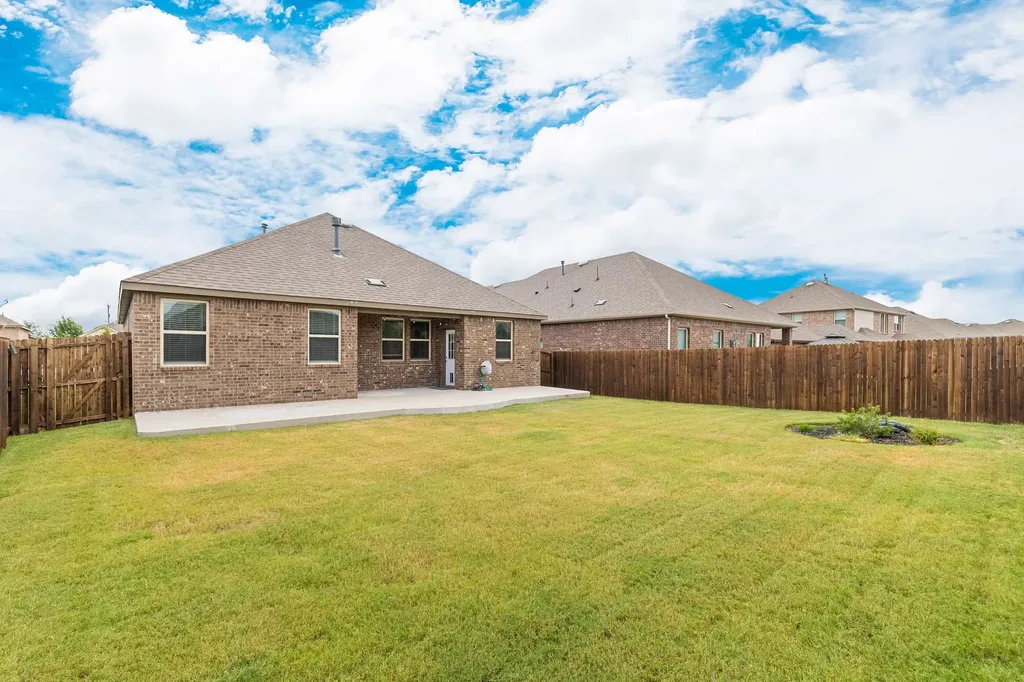 2717 Ainsworth Road Aubrey TX 76227