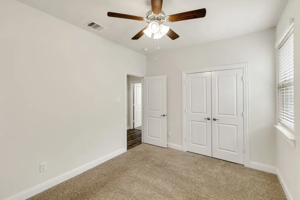 2717 Ainsworth Road Aubrey TX 76227