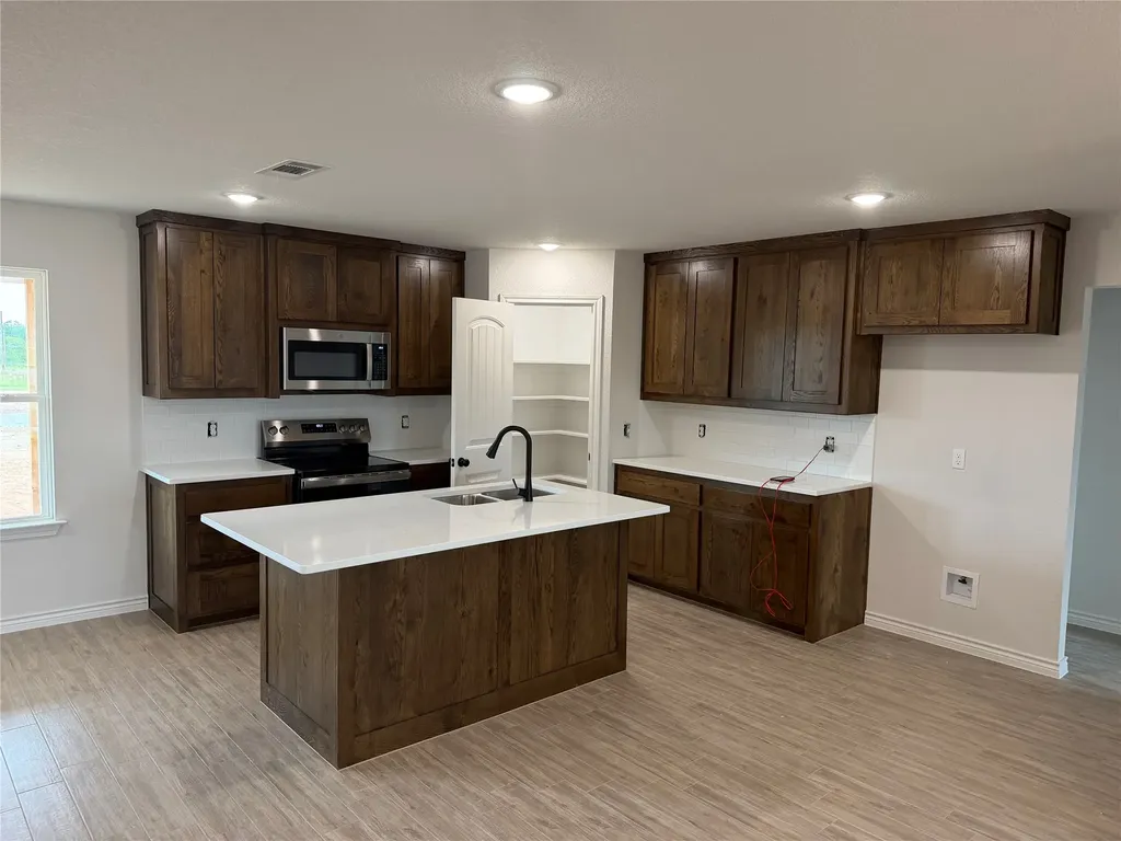 329 Myers Drive Springtown TX 76082