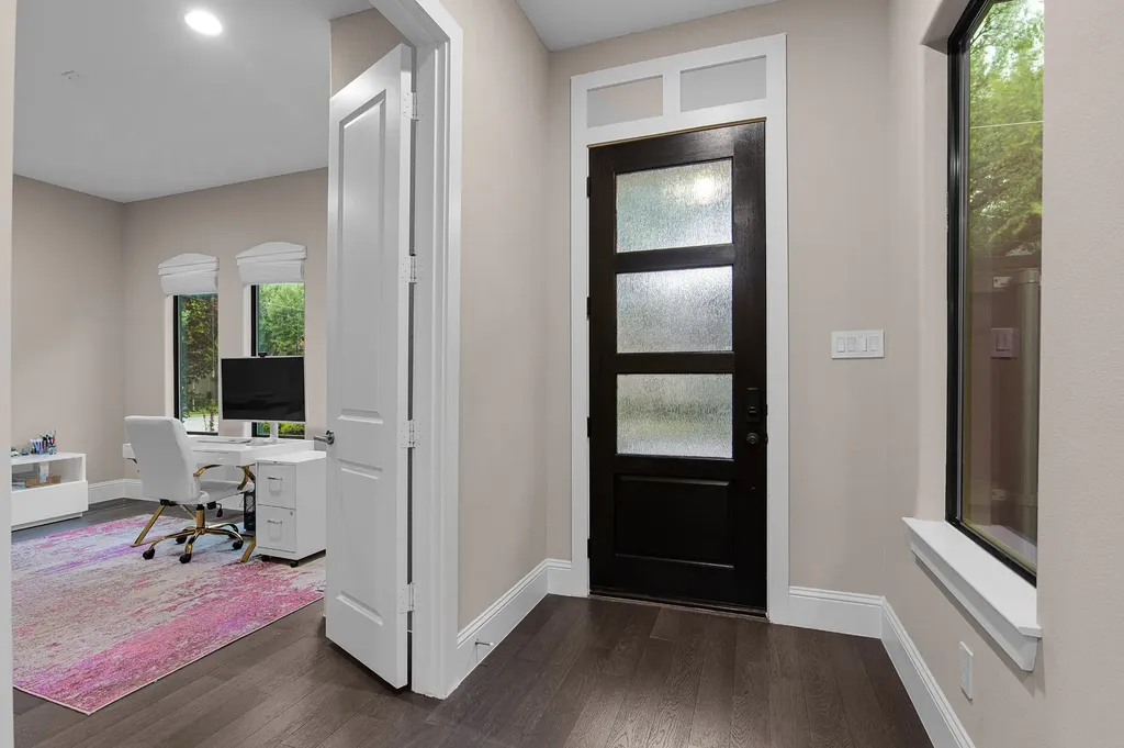5606 La Foy Boulevard Dallas TX 75209