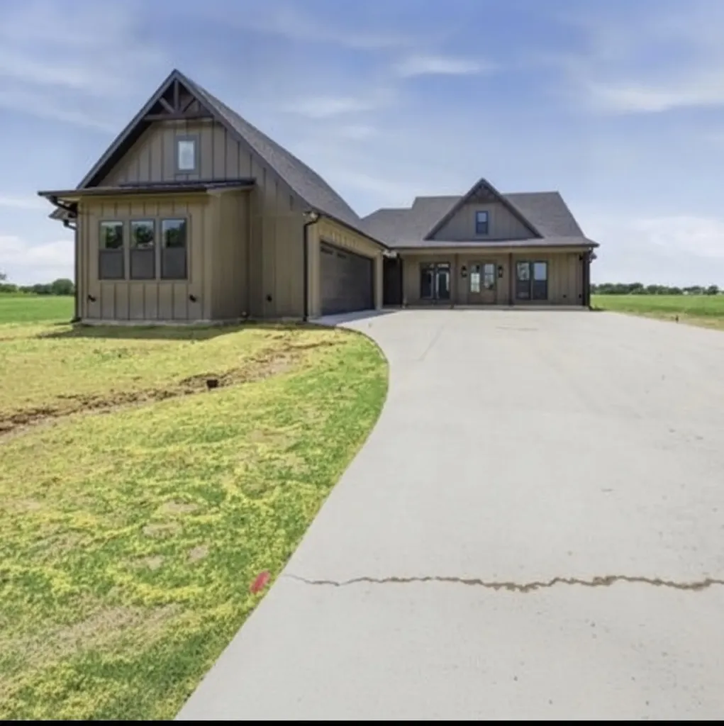 711 Vz County Road 2810 Mabank TX 75147