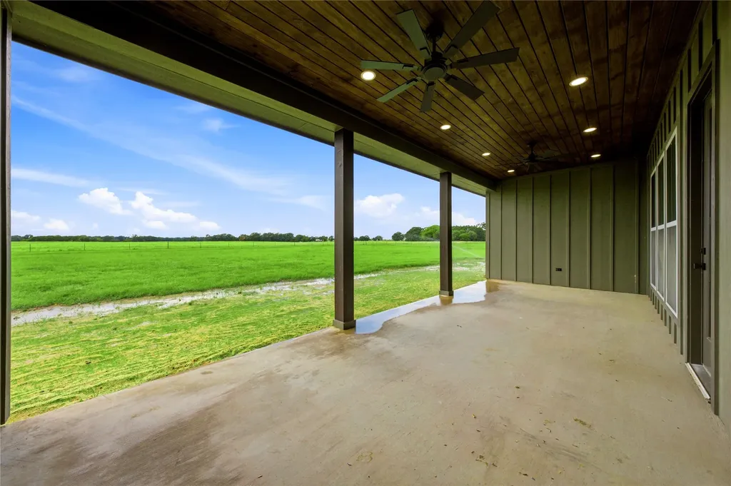 711 Vz County Road 2810 Mabank TX 75147