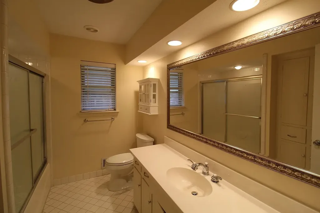 10146 Coveridge Drive Dallas TX 75238