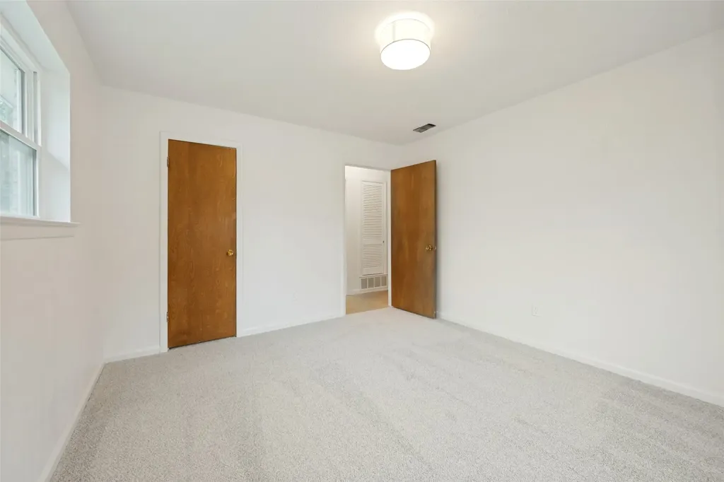 225 Glenn Drive Hurst TX 76053