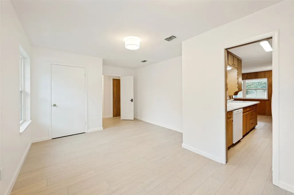 225 Glenn Drive Hurst TX 76053