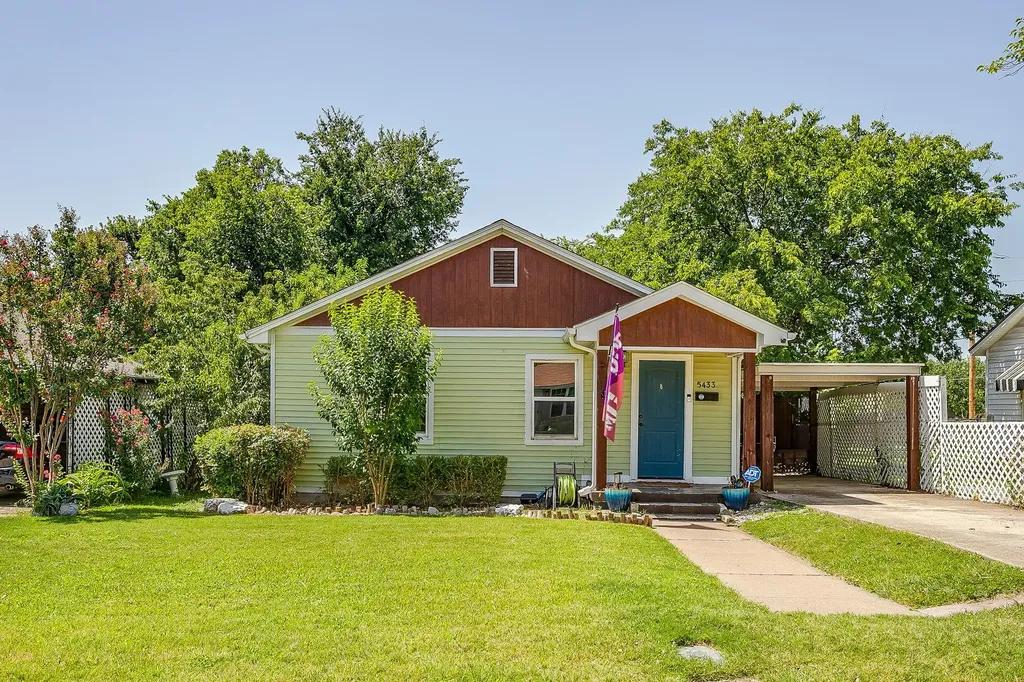 5433 Como Drive Fort Worth TX 76107