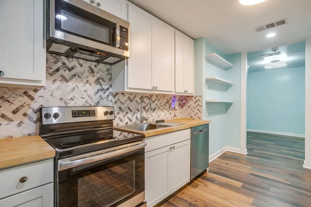5433 Como Drive Fort Worth TX 76107
