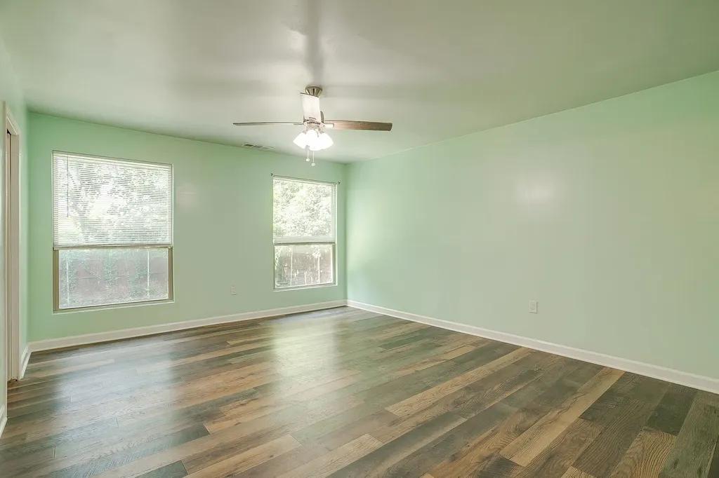 5433 Como Drive Fort Worth TX 76107