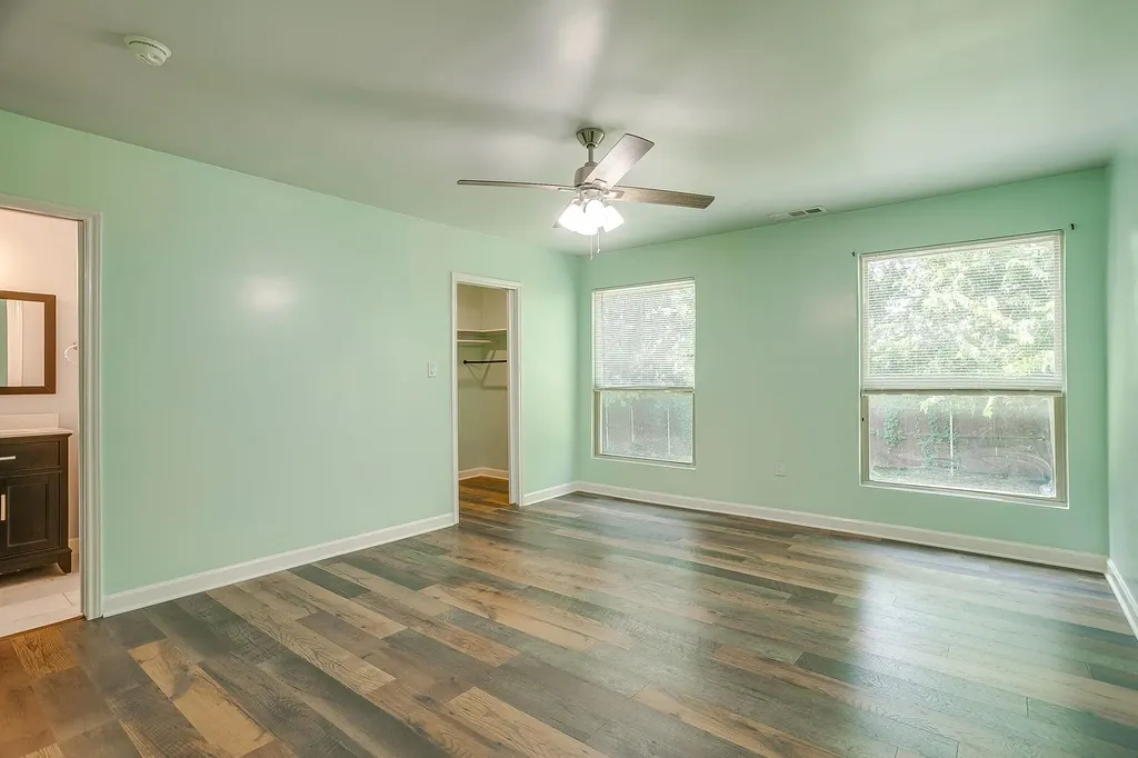 5433 Como Drive Fort Worth TX 76107