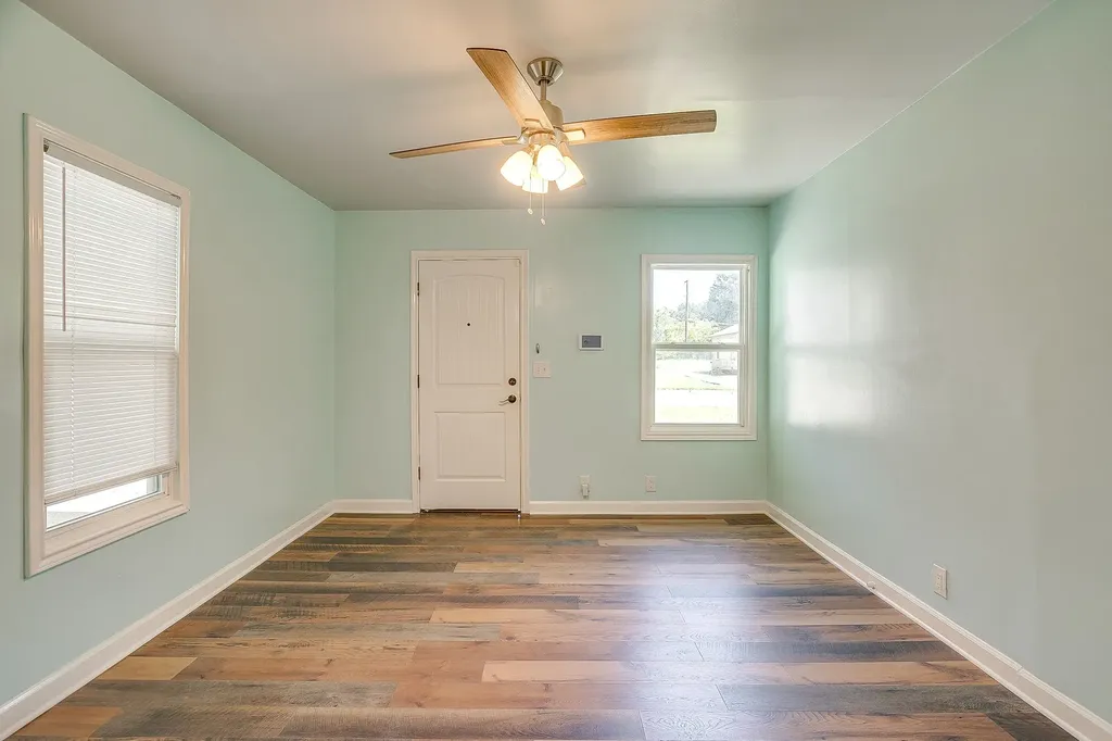 5433 Como Drive Fort Worth TX 76107