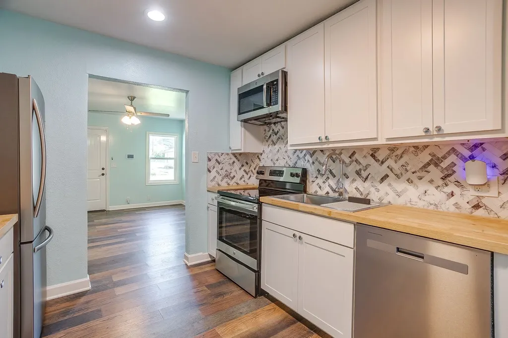 5433 Como Drive Fort Worth TX 76107