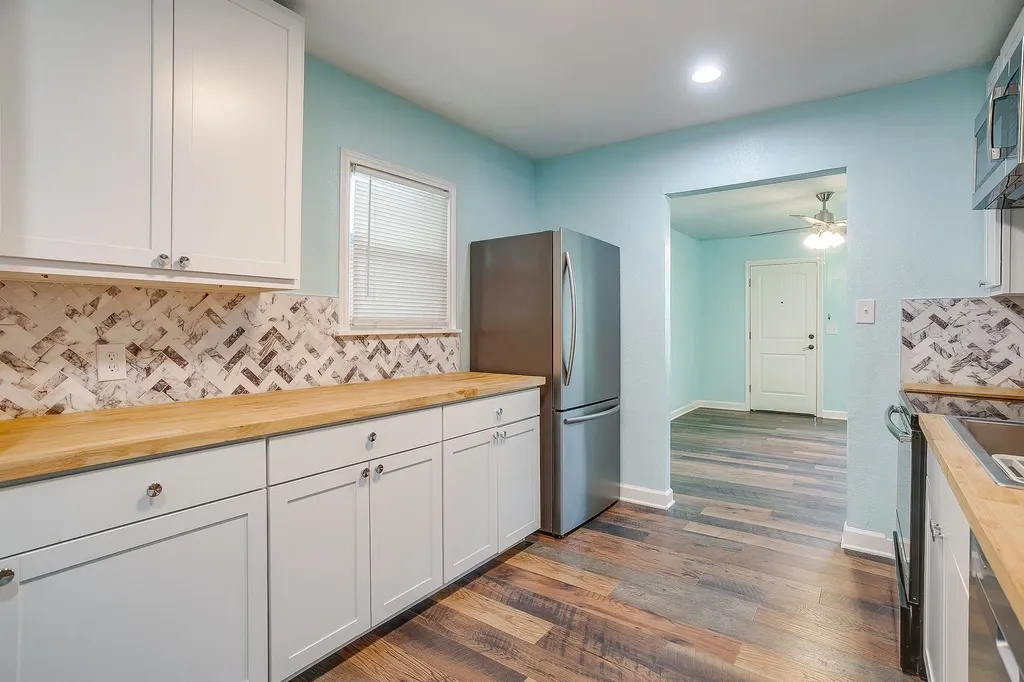 5433 Como Drive Fort Worth TX 76107